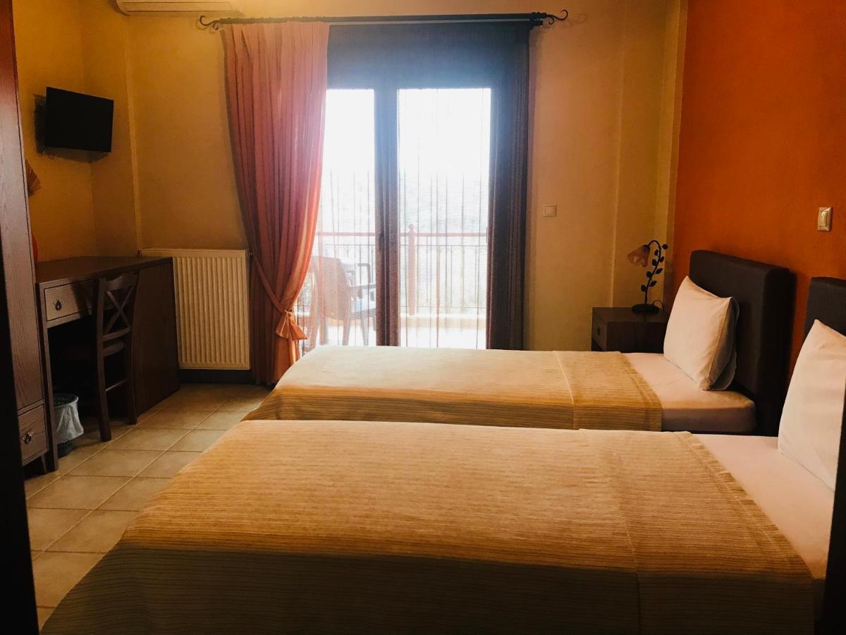 Guesthouse Alkioni Lithotopos Bagian luar foto